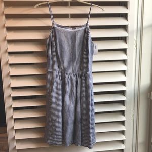 Brand new with tags M old navy navy blue and white striped dress